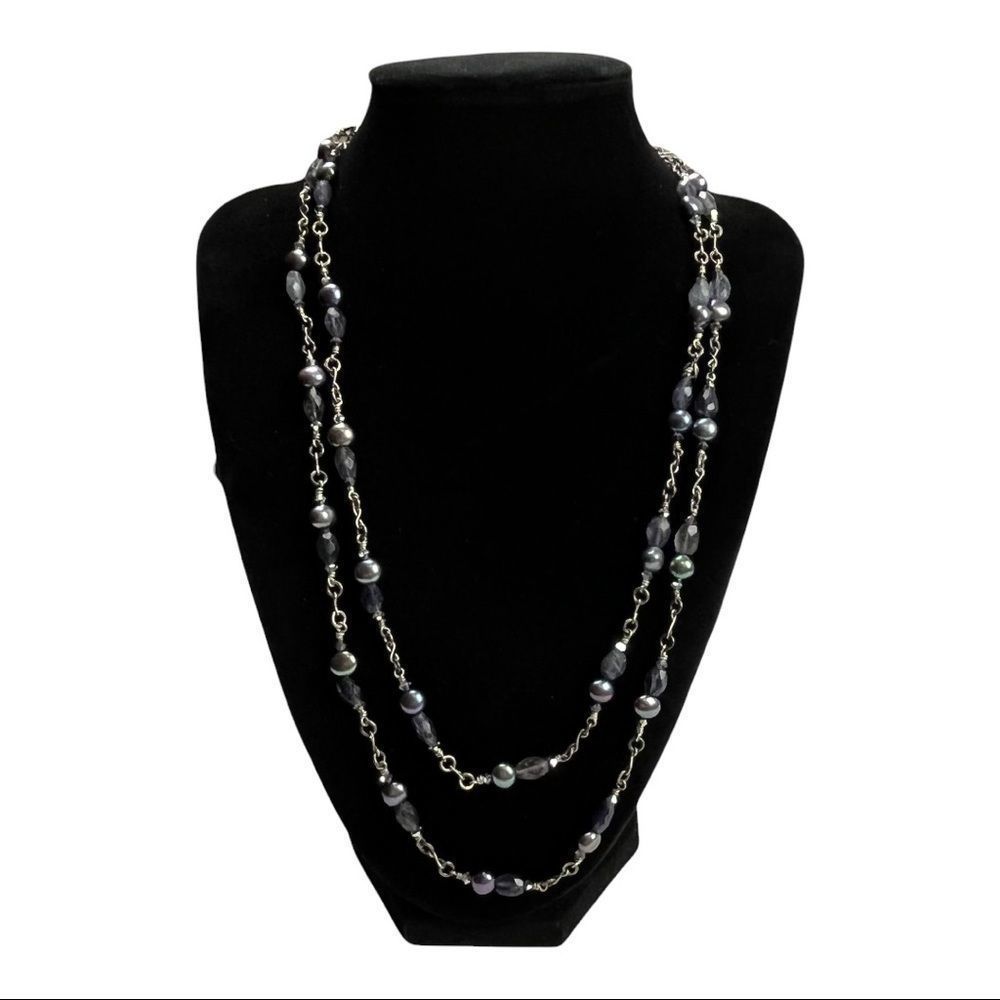 Single Long Strand Silver Blue Gray Beads on Silver Tone Chain Costume Jewelry